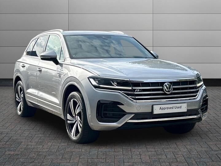 Volkswagen Touareg 3.0 TDI V6 R-Line Tech Tiptronic 4Motion Euro 6 (s/s) 5dr