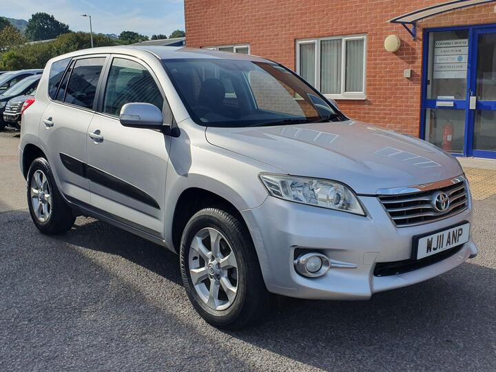 Toyota RAV4 2.2 D-4D XT-R 4WD Euro 5 5dr