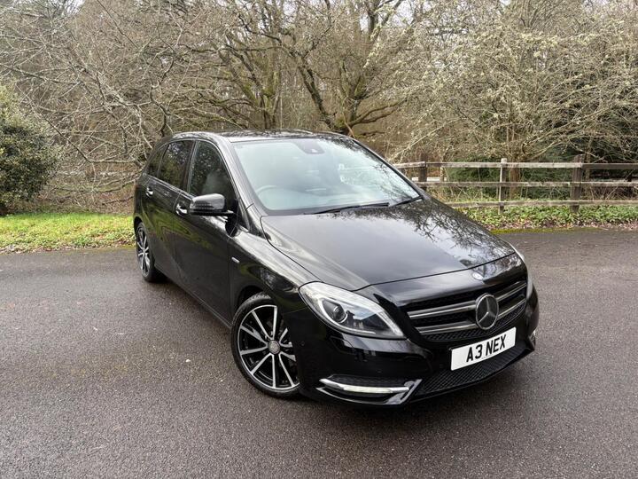 Mercedes-Benz B Class 1.8 B200 CDI BlueEfficiency Sport 7G-DCT Euro 5 (s/s) 5dr