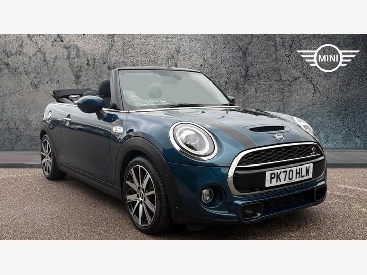 MINI Convertible 2.0 Cooper S Sidewalk Edition Steptronic Euro 6 (s/s) 2dr MINI Convertible 2.0 Cooper S Sidewalk Edition Steptronic Euro 6 (s/s) 2dr