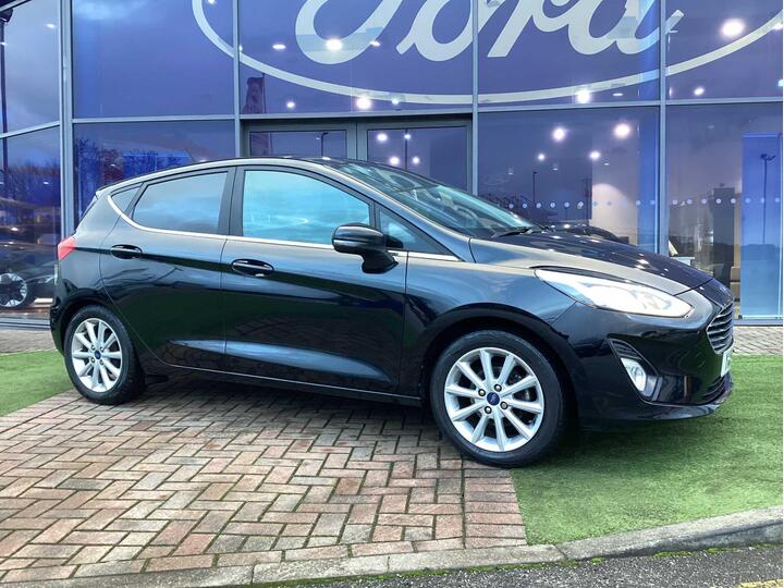 Ford Fiesta 1.0T EcoBoost Titanium Euro 6 (s/s) 5dr