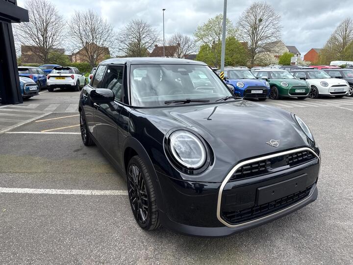 MINI Cooper 1.5C Exclusive Steptronic Euro 6 (s/s) 5dr