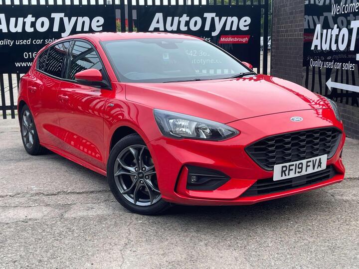 Ford FOCUS 1.0T EcoBoost ST-Line Euro 6 (s/s) 5dr