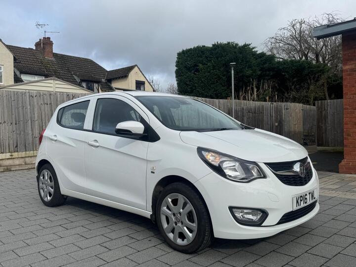 Vauxhall Viva 1.0i SE Euro 6 5dr (a/c) Vauxhall Viva 1.0i SE Euro 6 5dr (a/c)