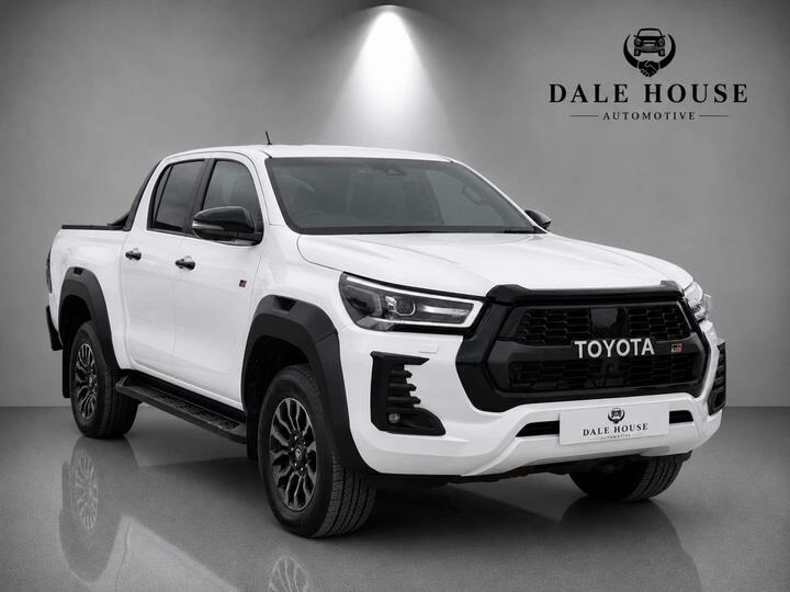 Toyota Hilux 2.8 D-4D GR SPORT Auto 4WD Euro 6 (s/s) 4dr