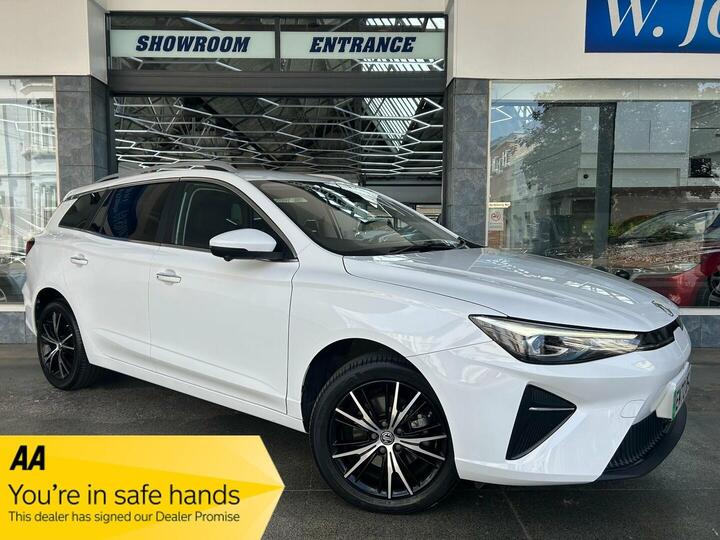 MG MG5 61.1kWh Trophy Long Range Auto 5dr