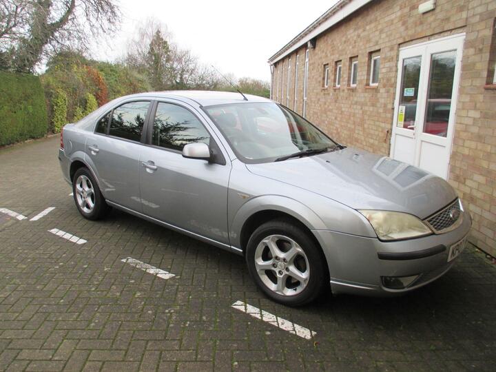Ford Mondeo 1.8 Edge 5dr