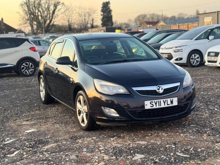 Vauxhall Astra 1.4 16v SRi Euro 5 5dr Vauxhall Astra 1.4 16v SRi Euro 5 5dr