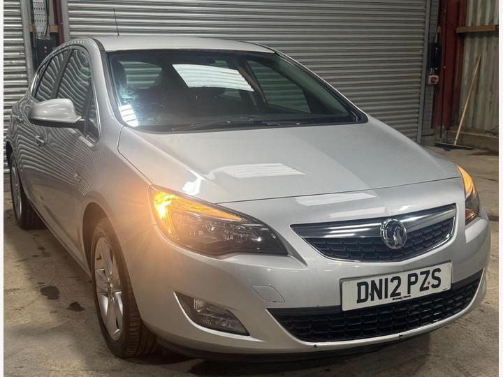 Vauxhall Astra 1.4 16v SRi Euro 5 5dr