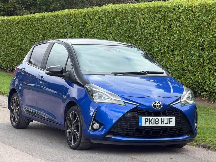 Toyota Yaris 1.5 VVT-i Grey Bi-Tone Euro 6 5dr