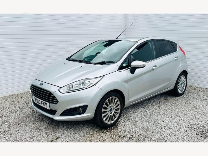Ford FIESTA 1.0T EcoBoost Titanium Euro 5 (s/s) 5dr