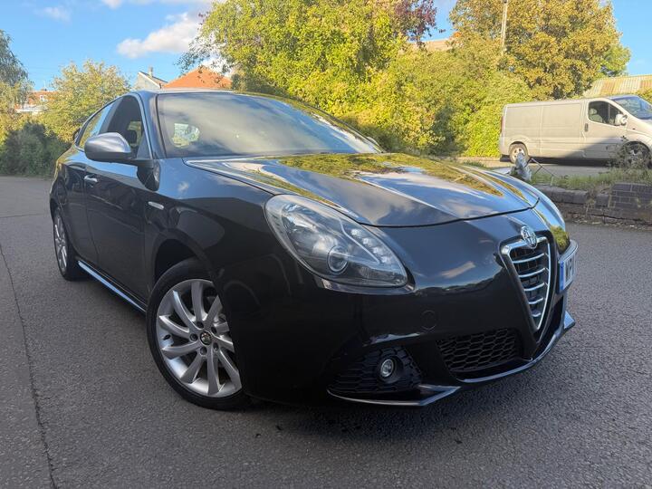 Alfa Romeo Giulietta 2.0 JTDM-2 Veloce Euro 5 (s/s) 5dr