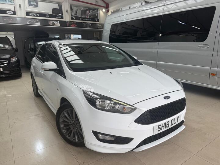 Ford Focus 1.0T EcoBoost ST-Line Euro 6 (s/s) 5dr
