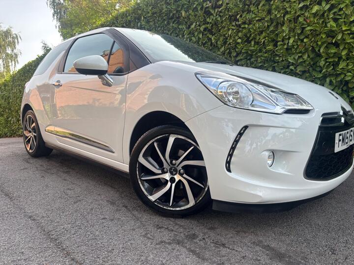 DS AUTOMOBILES DS 3 1.2 PureTech DStyle Nav Euro 6 (s/s) 3dr DS AUTOMOBILES DS 3 1.2 PureTech DStyle Nav Euro 6 (s/s) 3dr