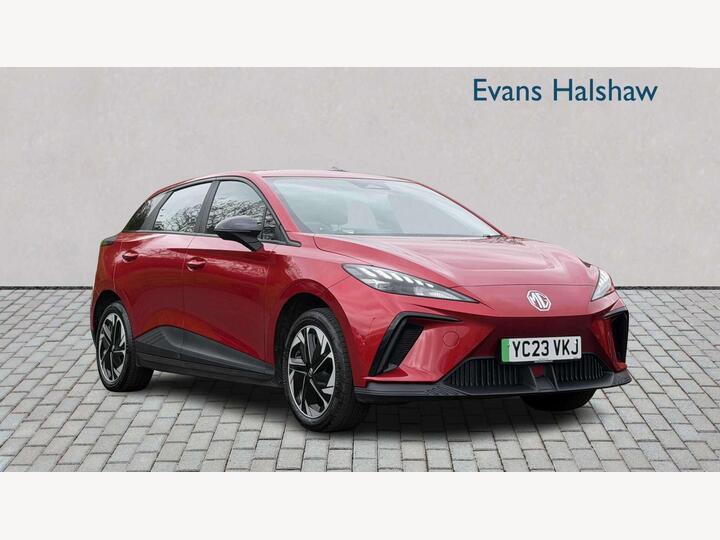 MG MG4 64kWh SE Long Range Auto 5dr