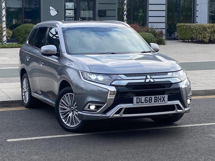 Mitsubishi Outlander 2.4h TwinMotor 13.8kWh 4h CVT 4WD Euro 6 (s/s) 5dr