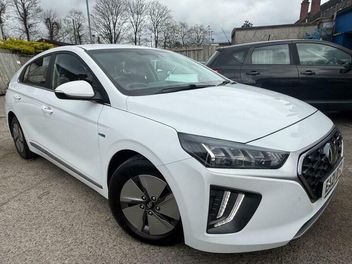 Hyundai IONIQ 1.6 H-GDi Premium DCT Euro 6 (s/s) 5dr Hyundai IONIQ 1.6 H-GDi Premium DCT Euro 6 (s/s) 5dr