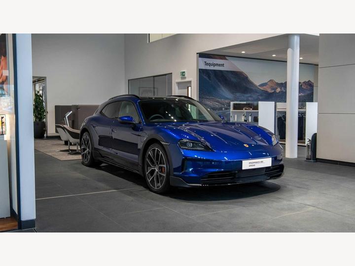 Porsche Taycan Performance Plus 105kWh 4S Cross Turismo Auto 4WD 5dr (11kW Charger)