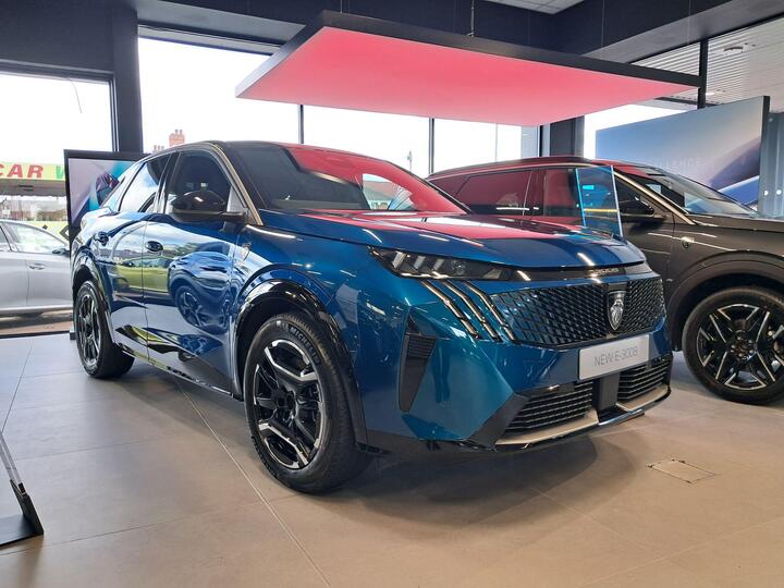 Peugeot E-3008 73kWh GT Auto 5dr