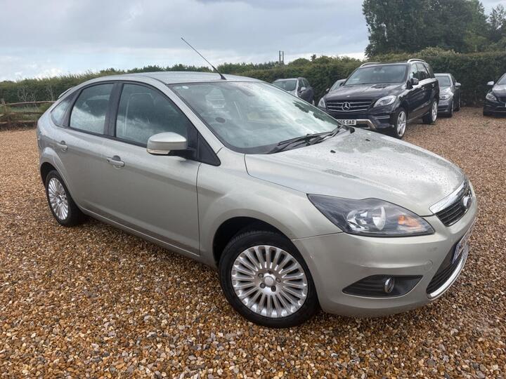Ford Focus 1.6 Titanium 5dr