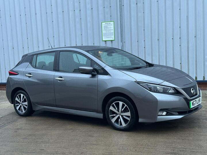 Nissan Leaf 40kWh Acenta Auto 5dr