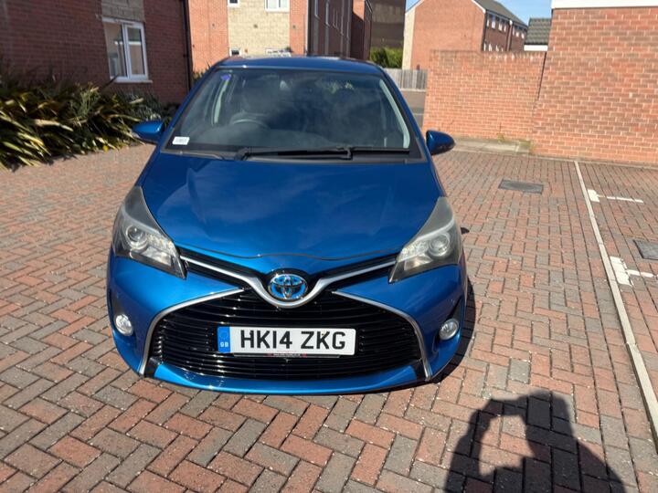 Toyota Yaris 1.5 VVT-h Excel E-CVT Euro 6 5dr (15in Alloy)