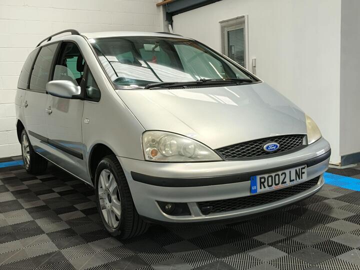 Ford Galaxy 2.3i Ghia 5dr