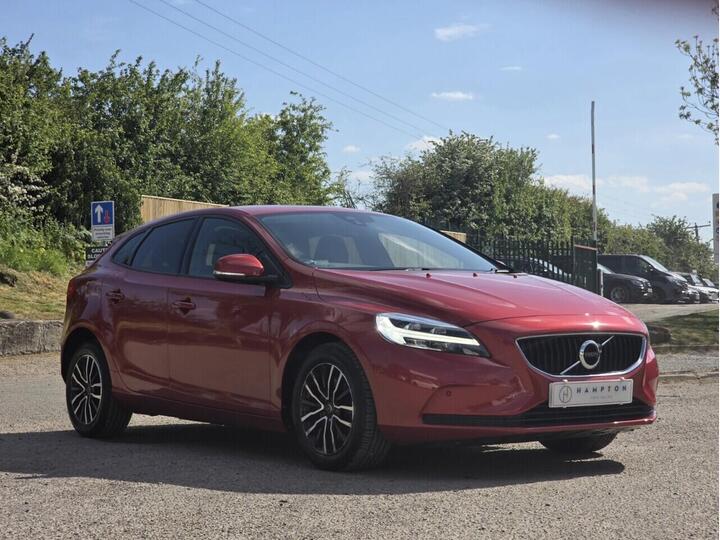 Volvo V40 1.5 T2 Momentum Edition Auto Euro 6 (s/s) 5dr