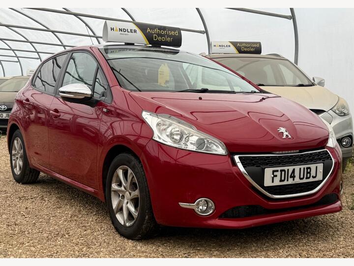 Peugeot 208 1.2 VTi Style Euro 5 5dr