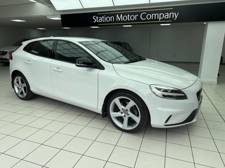 Volvo V40 2.0 T2 R-Design Euro 6 (s/s) 5dr