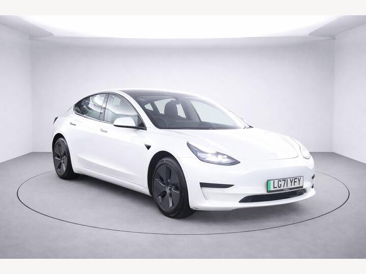 Tesla Model 3 Standard Range Plus Auto RWD 4dr