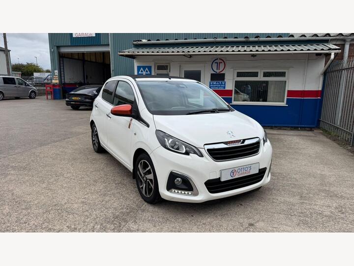 Peugeot 108 1.2 PureTech Roland Garros Top! Euro 6 5dr