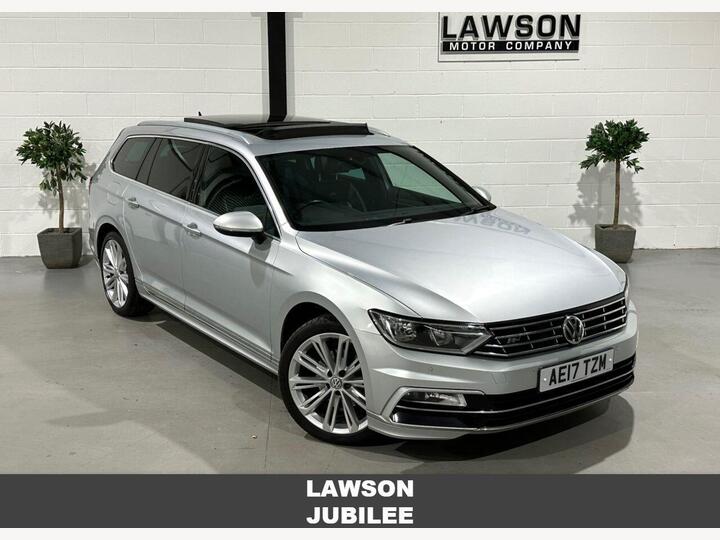 Volkswagen PASSAT 2.0 TDI BlueMotion Tech R-Line DSG Euro 6 (s/s) 5dr Volkswagen PASSAT 2.0 TDI BlueMotion Tech R-Line DSG Euro 6 (s/s) 5dr