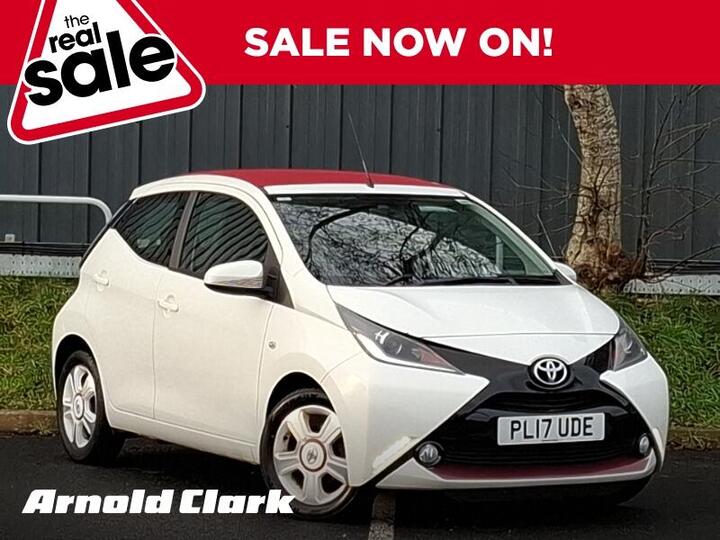 Toyota AYGO 1.0 VVT-i X-claim Funroof Euro 6 5dr