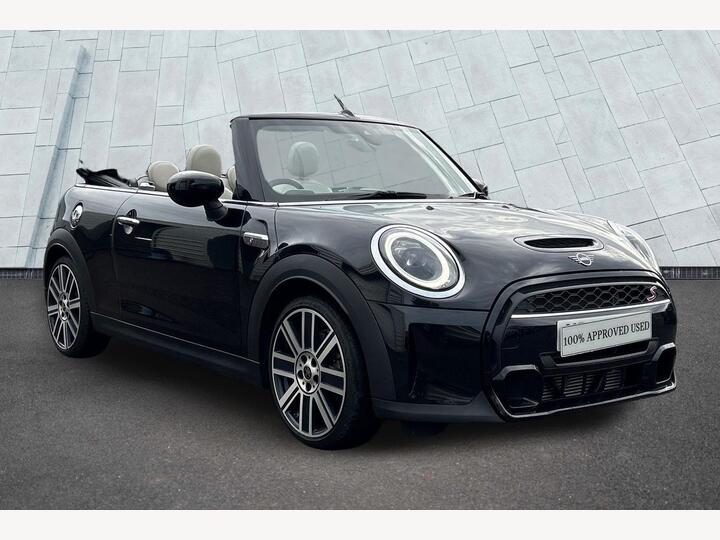 MINI Convertible 2.0 Cooper S Exclusive Steptronic Euro 6 (s/s) 2dr MINI Convertible 2.0 Cooper S Exclusive Steptronic Euro 6 (s/s) 2dr