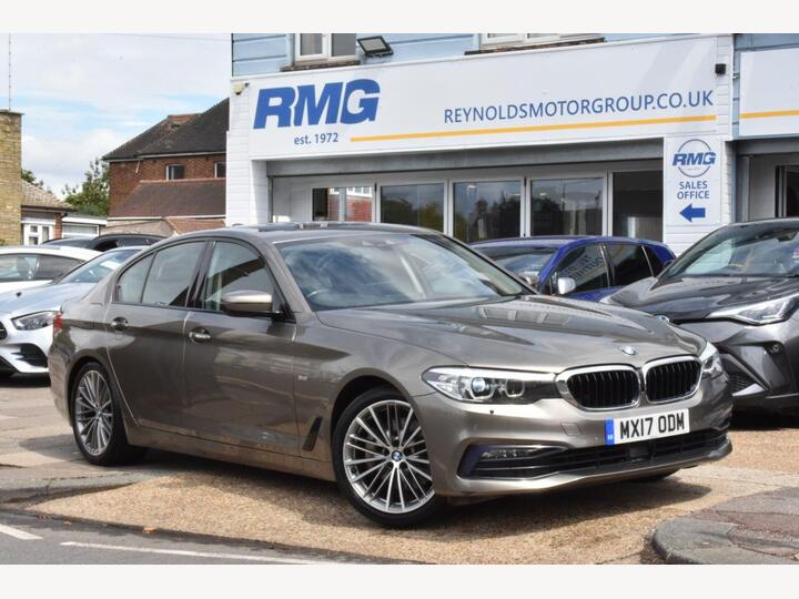 BMW 5 SERIES 2.0i SPORT LINE EDITION 530i AUTOMATIC 4dr  228 BHP | SPORT LINE EDITION | 2 KEYS | SUNROOF | LEATHER INTERIOR | HARMON KARDON SOUND SYSTEM | HEATED M