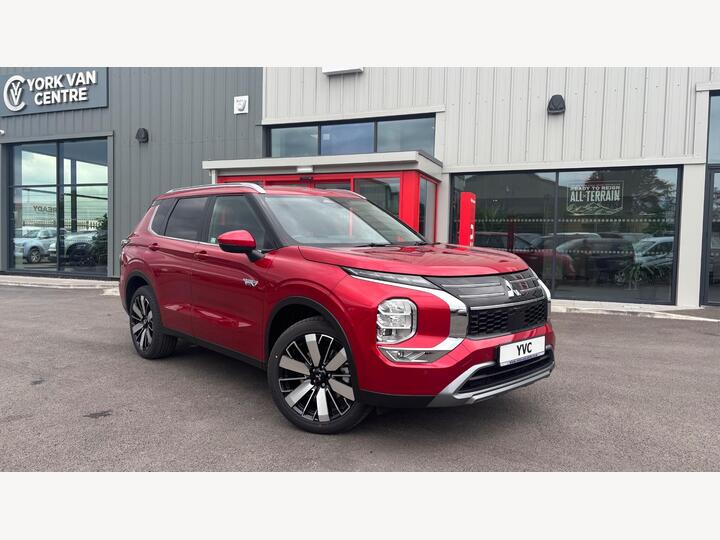 Mitsubishi Outlander 2.4 22.7kWh Nativa CVT 4WD Euro 6 (s/s) 5dr