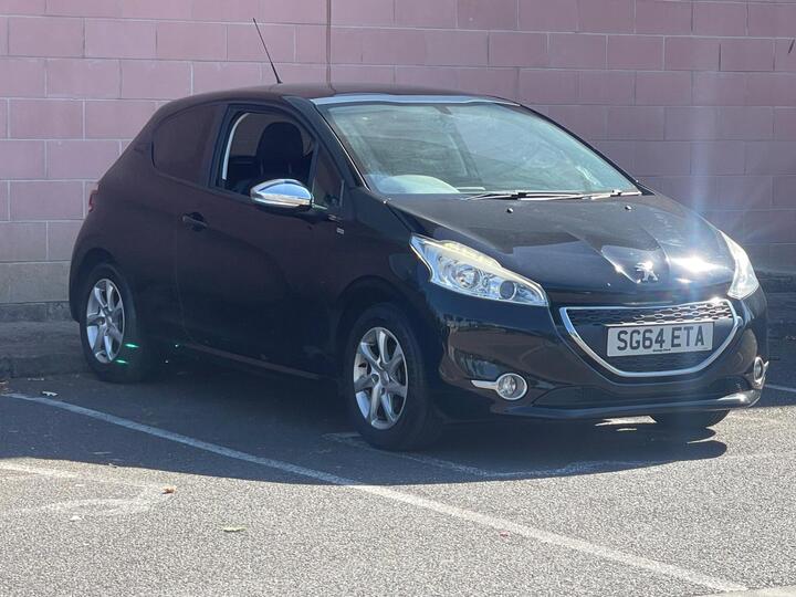 Peugeot 208 1.2 VTi PureTech Style Euro 5 3dr