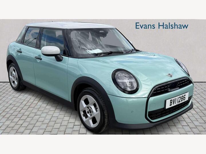 MINI COOPER HATCHBACK 1.5C Classic Steptronic Euro 6 (s/s) 5dr