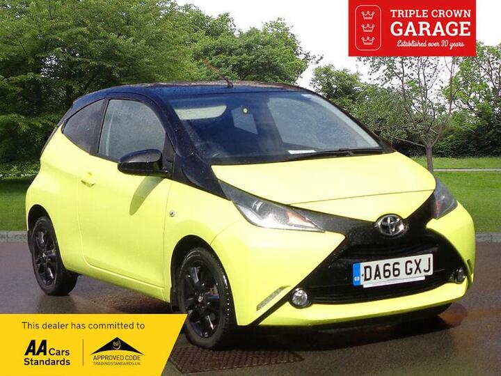 Toyota AYGO 1.0 VVT-i X-cite 3 Yellow Bi-Tone Euro 6 3dr
