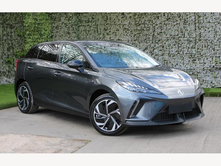 MG MG4 64kWh Premium Long Range Auto 5dr