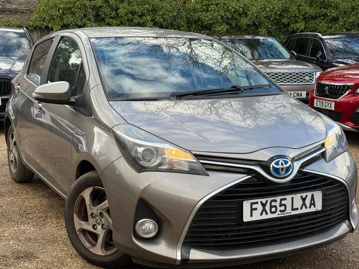 Toyota Yaris 1.5 VVT-h Icon E-CVT Euro 6 5dr