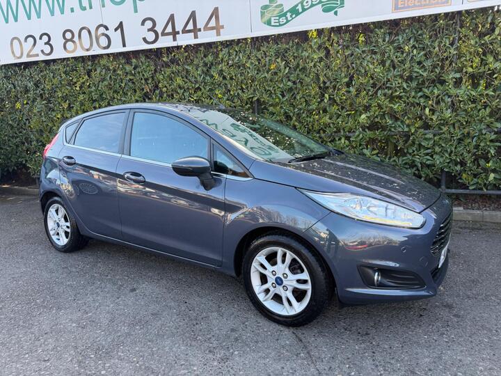 Ford Fiesta 1.6 TDCi Titanium X Euro 5 5dr
