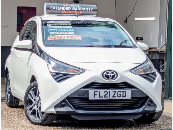 Toyota AYGO 1.0 VVT-i X-play Euro 6 5dr (Safety Sense)
