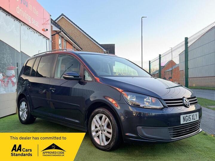Volkswagen Touran 1.6 TDI SE Euro 5 5dr Volkswagen Touran 1.6 TDI SE Euro 5 5dr