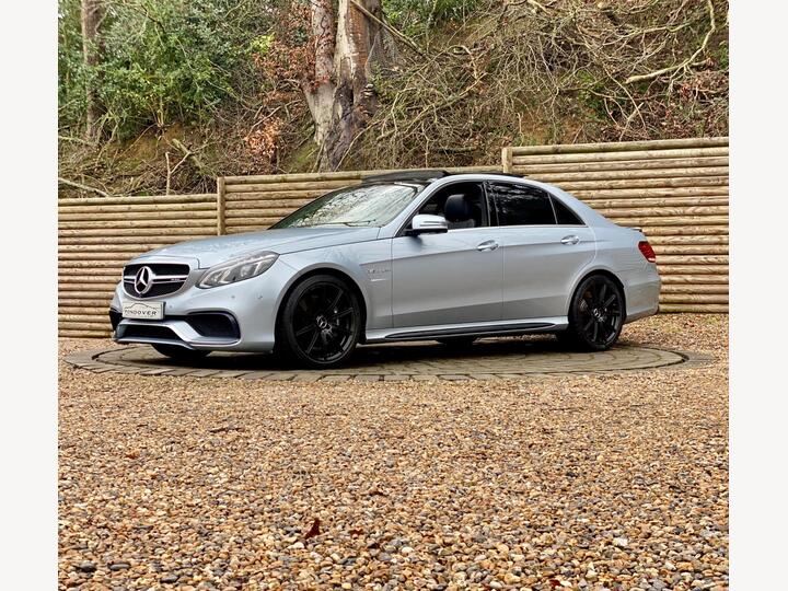 Mercedes-Benz E Class 5.5 E63 V8 BiTurbo AMG SpdS MCT Euro 6 (s/s) 4dr