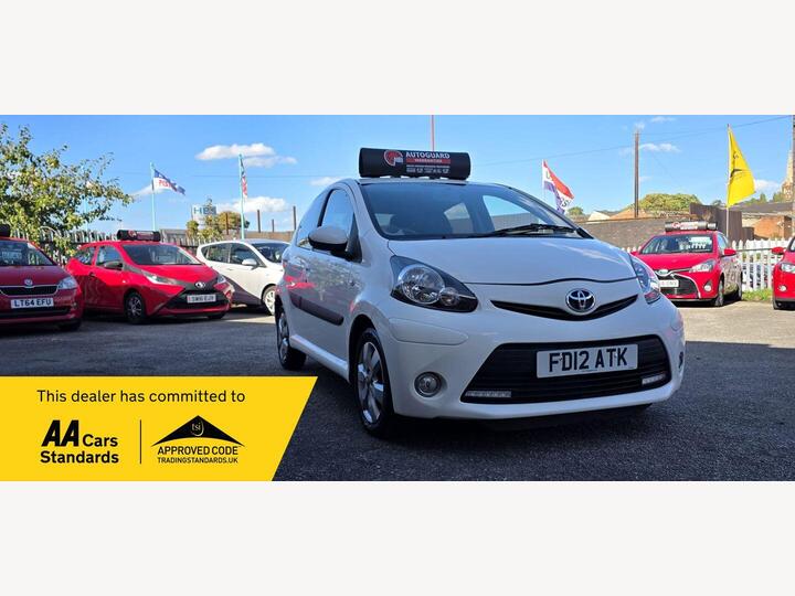 Toyota AYGO 1.0 VVT-i Fire Euro 5 5dr