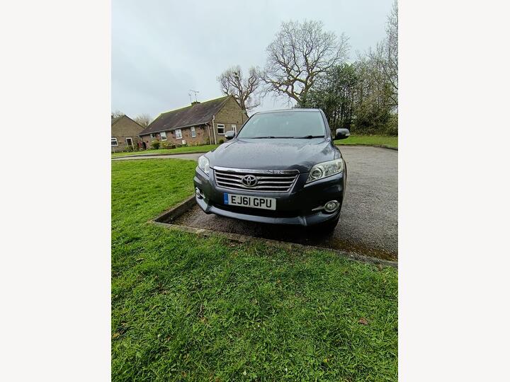 Toyota RAV4 2.2 D-CAT XT-R Auto 4WD Euro 5 5dr