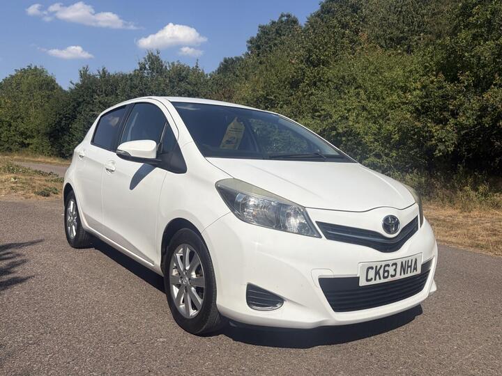 Toyota YARIS 1.33 Dual VVT-i TR Euro 5 5dr