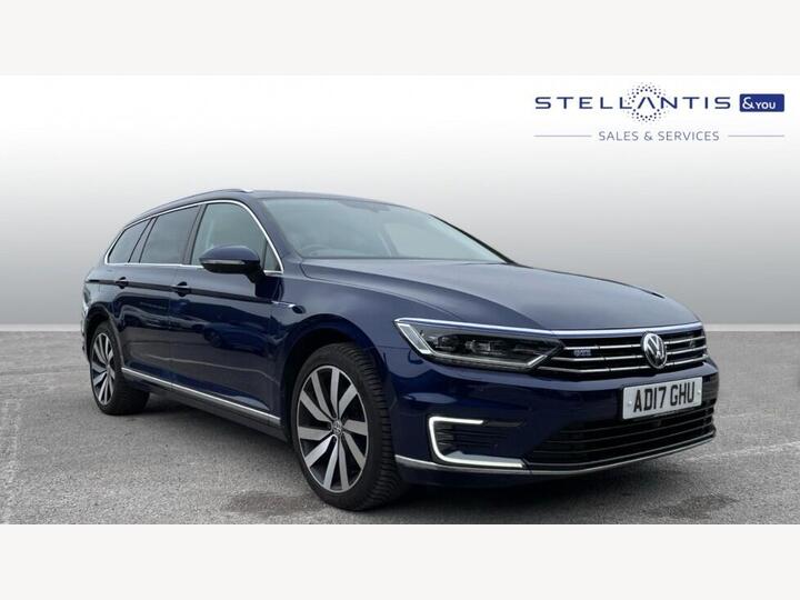 Volkswagen Passat 1.4 TSI GTE Advance DSG Euro 6 (s/s) 5dr Volkswagen Passat 1.4 TSI GTE Advance DSG Euro 6 (s/s) 5dr